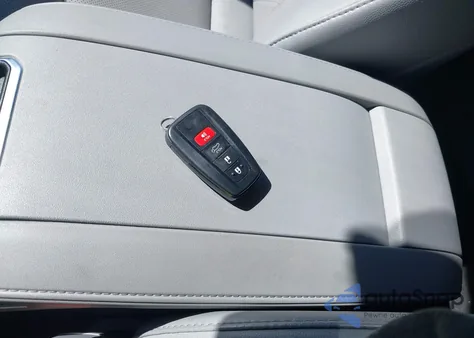 2021 Toyota Highlander Hybrid Limited from USA, damaged, VIN 5TDEBRCH1MS058935